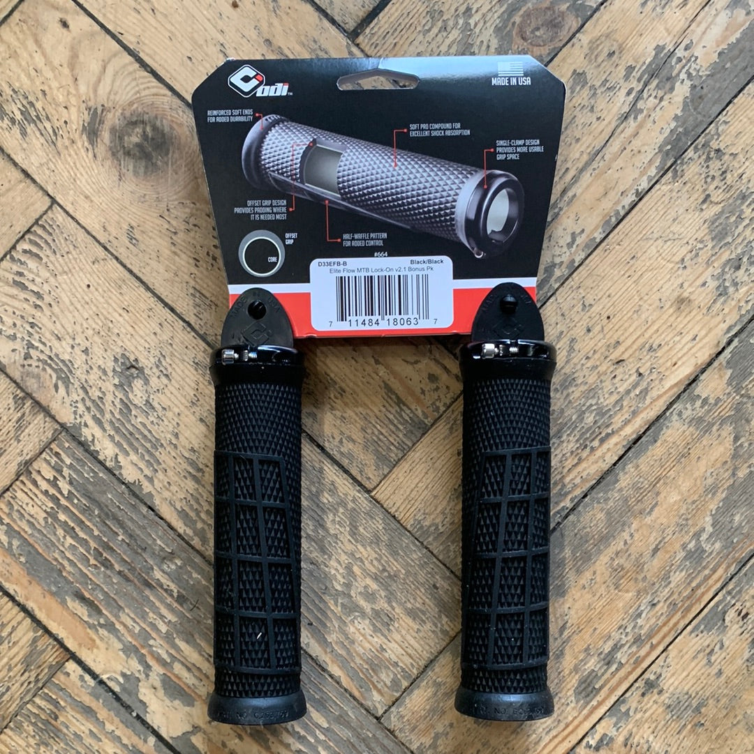 ODI MTB handgrepen Elite Flow Lock On zwart, M 31mm 130mm lang ODI MTB handgrepen Elite Flow Lock On zwart, M 31mm 130mm lang