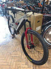 Load image into Gallery viewer, PRE LOVED ORANGE SURGE RS MEDIUM