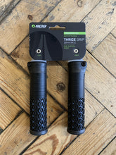Load image into Gallery viewer, SDG Thrice Lock-On Grips