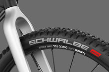 Laden Sie das Bild in den Galerie-Viewer, Woom Off 4 Pedal Bike (Carbon Ridged Fork)