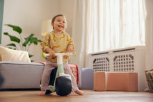 Cargar imagen en el visor de la galería, Woom WOW Balance Bike