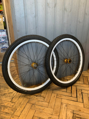 PRE LOVED 26” Halo Chaos on GOLD HOPE PRO 2 EVO