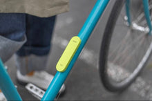 Cargar imagen en el visor de la galería, Knog Scout (Apple find my phone) Bike Tracker/Alarm